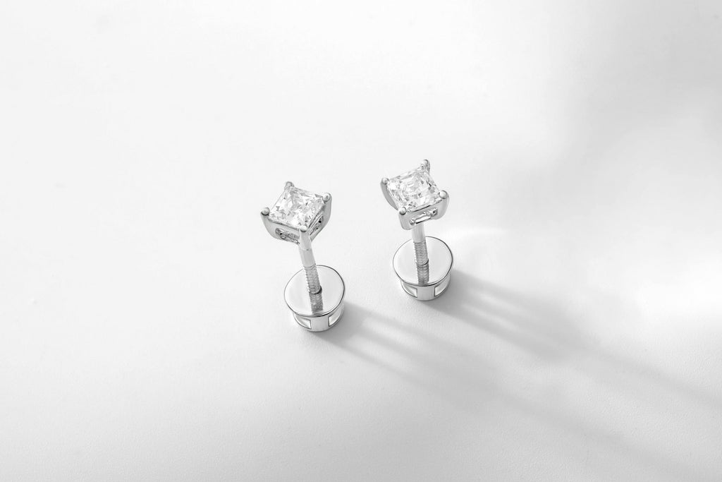 Lab Diamond Studs: The Perfect Accessory for Any Occasion